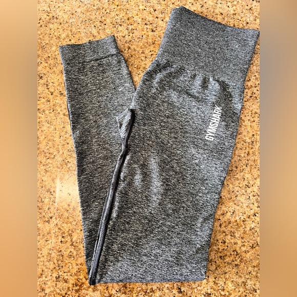 GYMSHARK LEGGING BUNDLE! - Picture 4 of 7